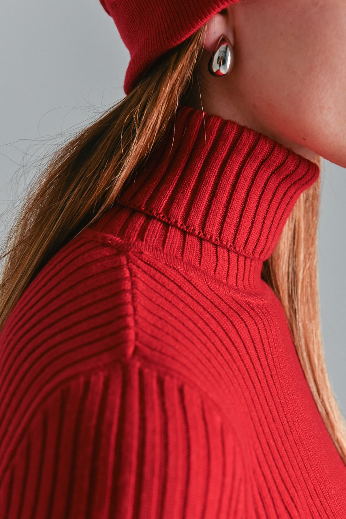 Turtleneck Merino Ribbed Top - Vibrant Red
